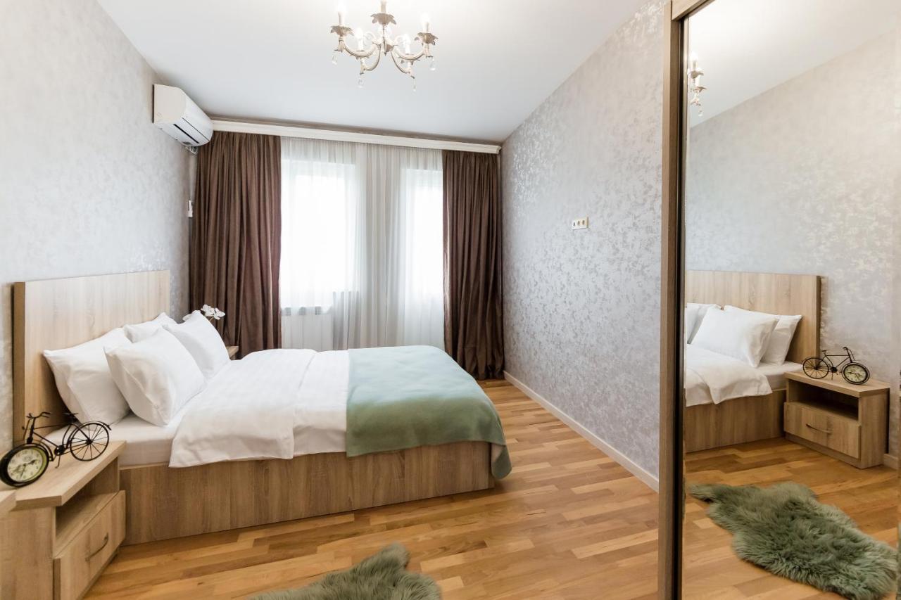 Dat Exx Apartments On Liberty Square Tiflis Exterior foto